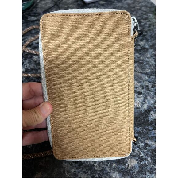 Kavu Womens Go Time Bi-Fold Crossbody Wallet With Climbing Rope Strap - Picture 4 of 5